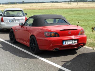 s2000_020.jpg