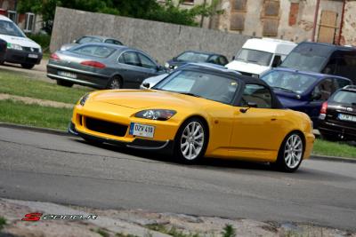 s2000_8995_00.jpg